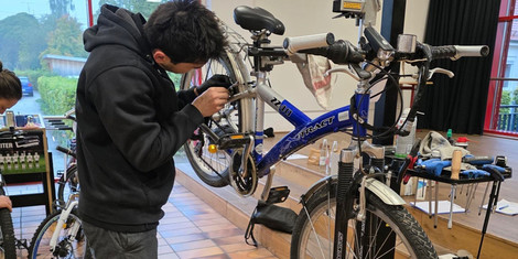 cropped-1763648310-uli-wieland-mittelschule_nilsboettcher1