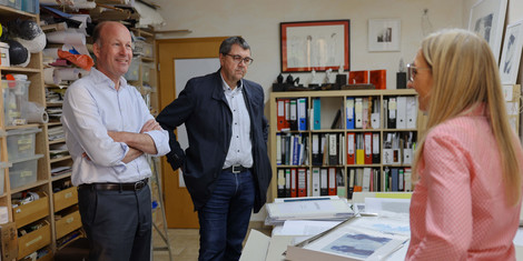 cropped-1764771186-2025-11-13-landrat-trifft-kultur-bei-regina-wieser_lp-2