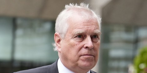 c945d411cfd36cf22f67a30364617f8f5a551c8d