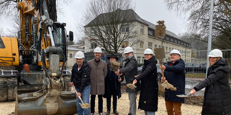 cropped-1772021630-spatenstich_kita_turmstrasse