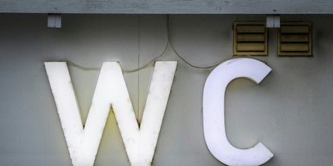 b42da48fd1293a3e0dfaf5b7282fd697a9c939ba