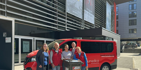 cropped-1774447539-pb-humedica-pfandspenden-sammeltonne-quer-foto-florian-hammerl-print