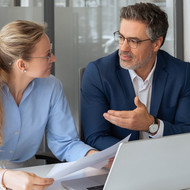 Konstruktives Feedback: Wie ehrliche Rückmeldungen im Arbeitsalltag die Zusammenarbeit stärken