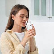 Heute schon genug getrunken? Warum eine ausreichende Flüssigkeitszufuhr entscheidend für Gesundheit, Leistungsfähigkeit und Wohlbefinden ist