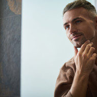 Wenn Selbstoptimierung zur Schönheits-Ideologie wird: Das steckt hinter „Looksmaxxing“ 