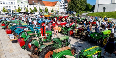 6a591159e4139-traktorentreffen-hildegardplatz