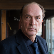 Den Stars und Sternchen so nah mit Jana: Schauspieler Herbert Knaup im Interview – ob in „Sarah Kohr“, „Die Kanzlei“, als Kluftinger oder in zahlreichen weiteren Rollen: Er begeistert immer wieder aufs Neue
