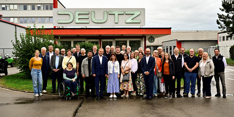 cropped-1790150638-besuch-gr_deutz-ag-1