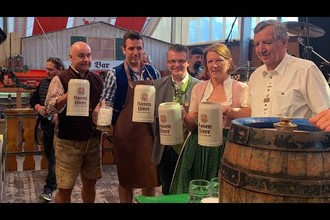 Feierlicher Bieranstich zum Gögginger Frühlingsfest 2022