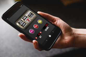 Online-Slotspiele genießen an Casino-Spielautomaten