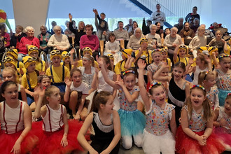 Jazz-Dance-Gruppe begeistert im Kreis-Seniorenwohnheim Bad Wörishofen