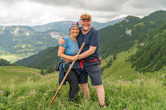 Rettenberger Eheleute Yasmin und Gabriel Kolb filmen das Leben der Älpler