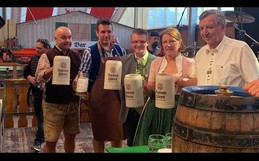 Feierlicher Bieranstich zum Gögginger Frühlingsfest 2022