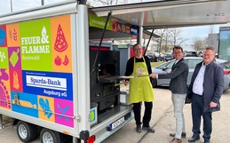 Flammkuchen Backmobil des Vereins "einsmehr"