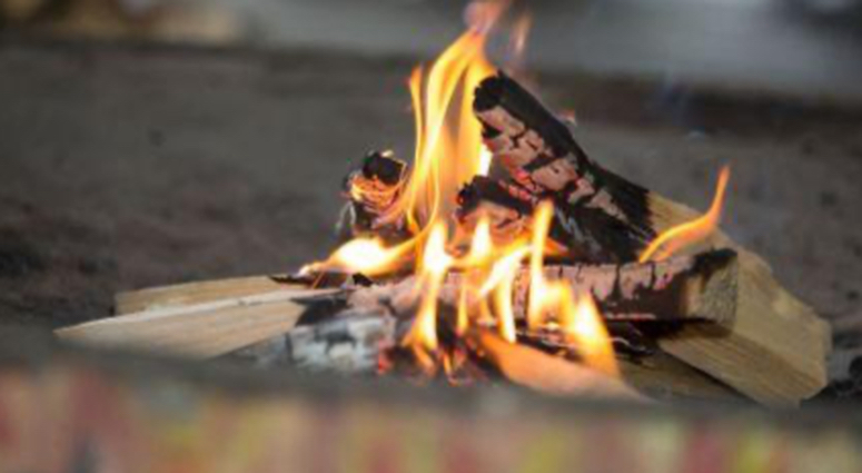 Lagerfeuer-Abend